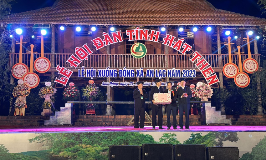 Văn hóa và Du lịch: Bản An Lạc bảo tồn hát Then