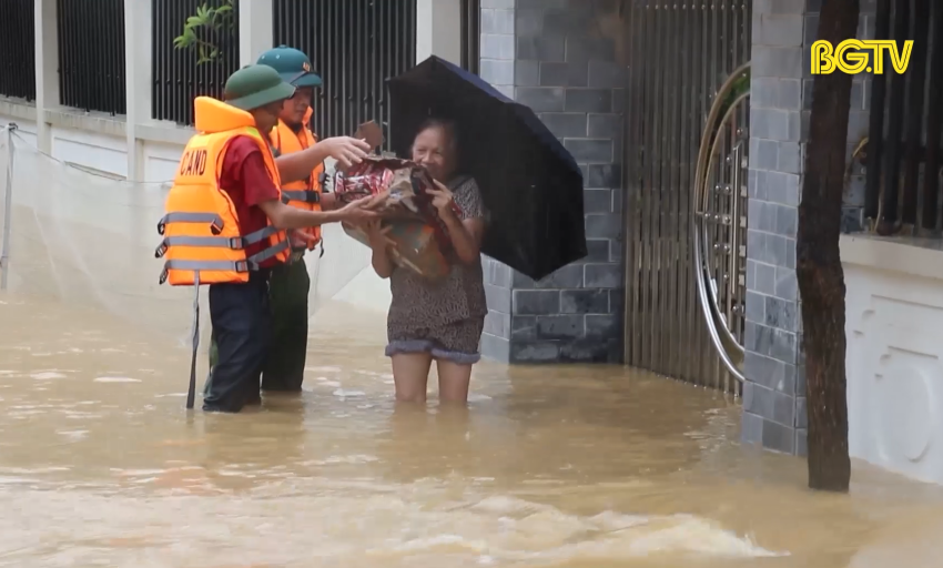 Văn hóa và Du lịch: Những ân tình trong mùa bão