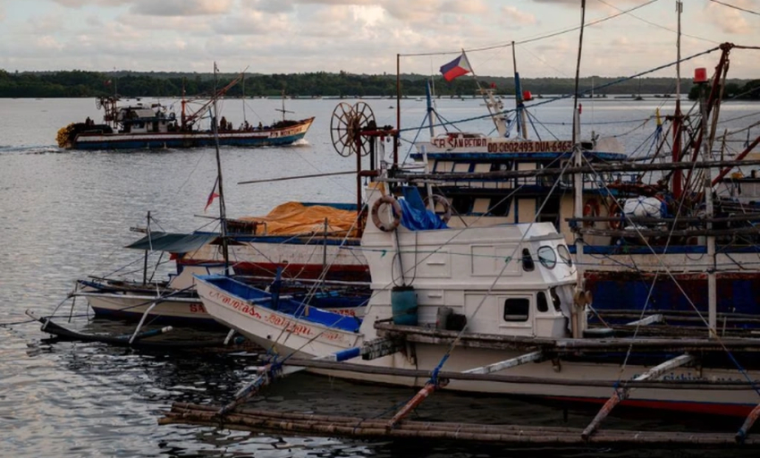 Tàu cá Philippines bị đâm ở Biển Đông, 3 ngư dân thiệt mạng
