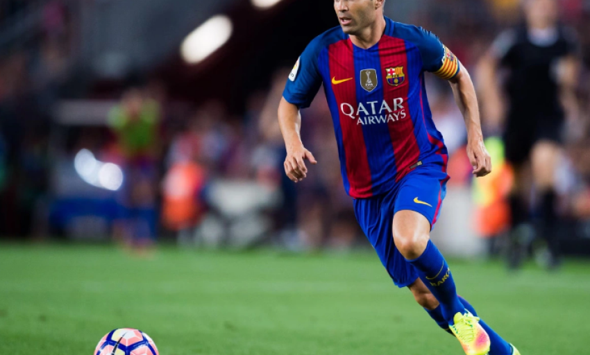 Huyền thoại Andres Iniesta giải nghệ ở tuổi 40