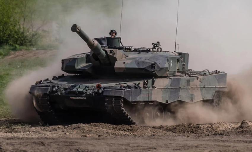 Phương Tây cam kết cấp hơn 300 xe tăng cho Ukraine