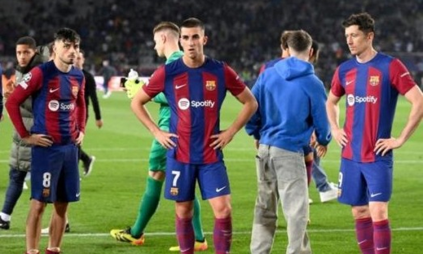 Barca nhận án phạt cực nặng từ UEFA