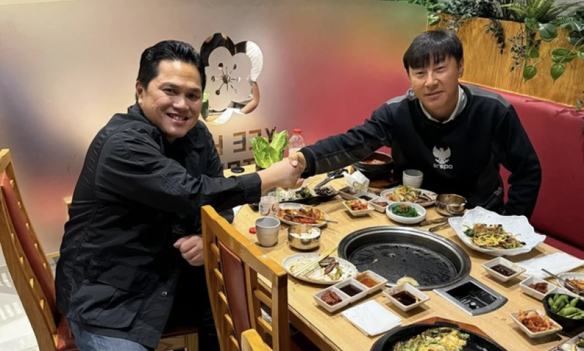HLV Shin Tae-yong bất ngờ được gia hạn hợp đồng ngay trước trận đại chiến U.23 Hàn Quốc