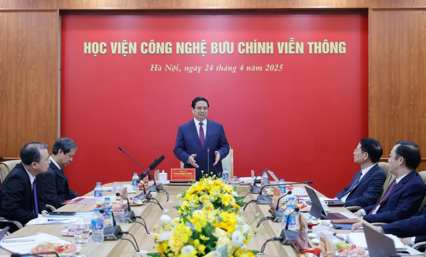 Thủ tướng đề nghị Học viện Công nghệ Bưu chính Viễn thông phát huy '5 tiên phong'