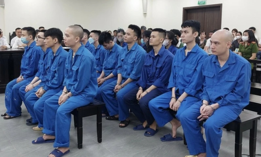 21 bị cáo lừa đảo, rửa tiền ở Việt Nam lãnh án, kẻ cầm đầu người Trung Quốc bị truy nã