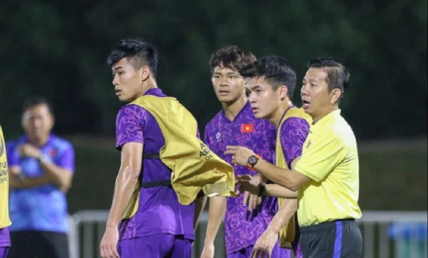 HLV Hoàng Anh Tuấn góp ý về U23 Việt Nam