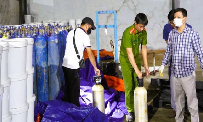 Công an Thanh Hóa tạm giữ 137 tấn nguyên liệu sản xuất "khí cười"
