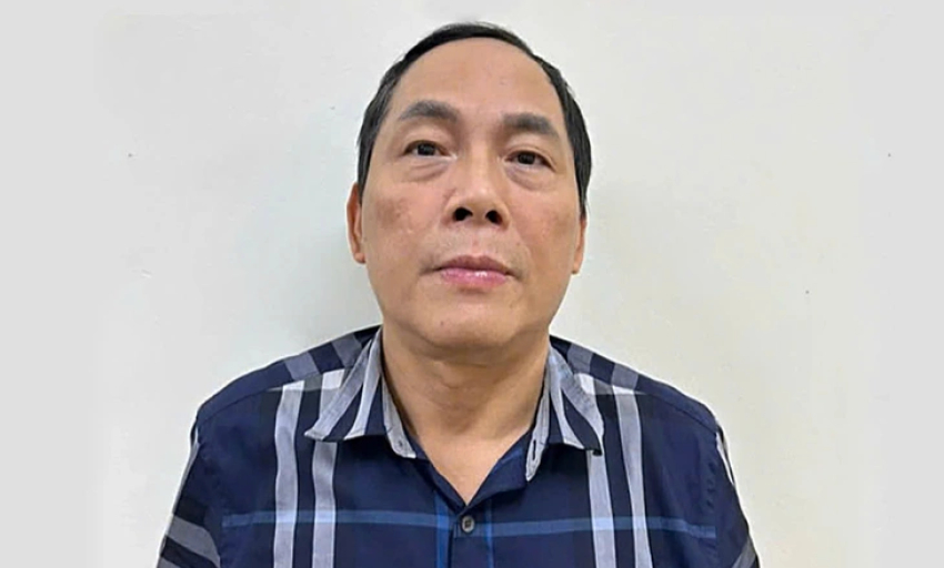 Cú 'bắt tay ngầm' trục lợi hàng chục tỉ của cựu giám đốc trung tâm lý lịch tư pháp và tài xế cũ