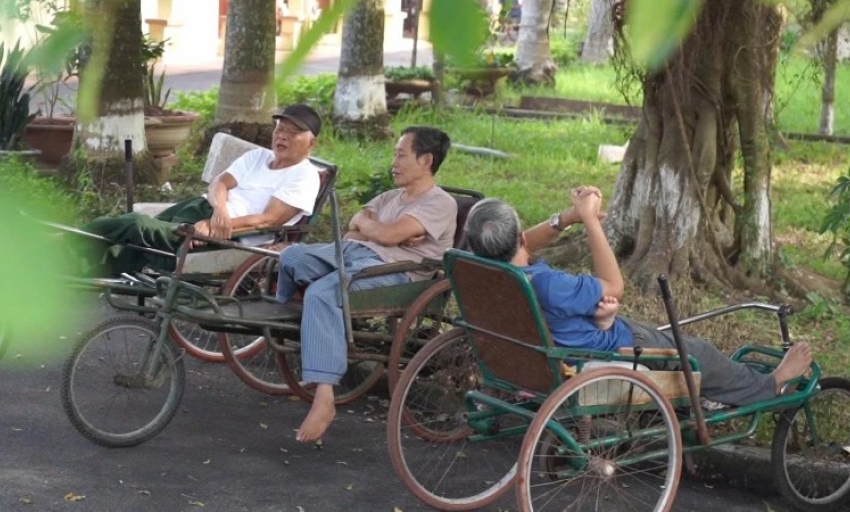 Trách nhiệm và nghĩa tình với người có công
