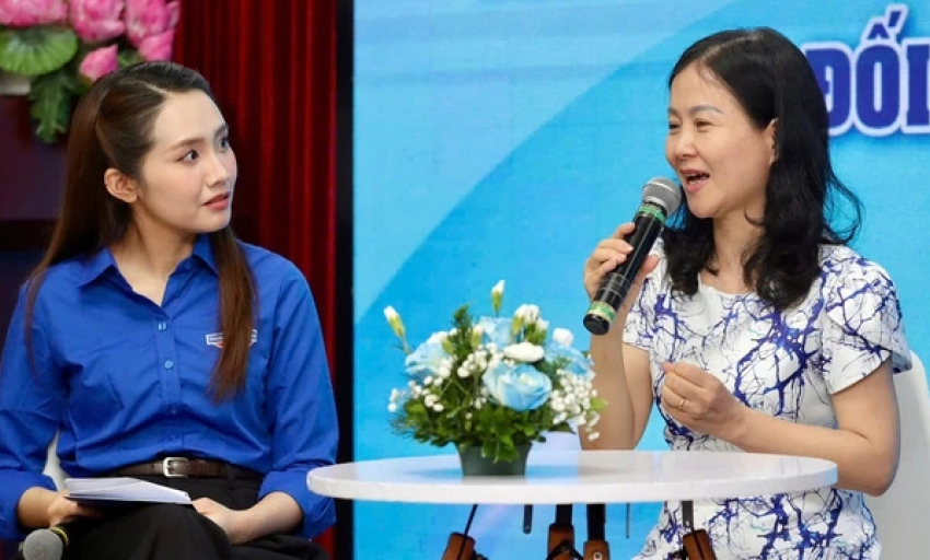 Uống nước ngọt thường xuyên sẽ gây tác động nặng nề đối với sức khỏe giới trẻ