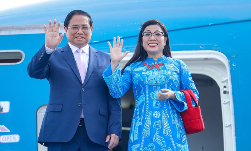 Thủ tướng Phạm Minh Chính và phu nhân lên đường thăm Hàn Quốc