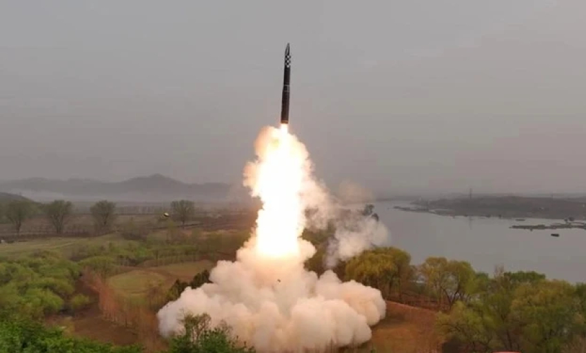Triều Tiên phóng tên lửa đạn đạo mới ra biển