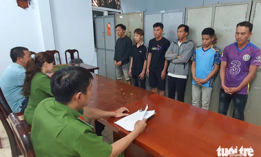 Bắt 6 thanh niên hiếp dâm bé gái 14 tuổi
