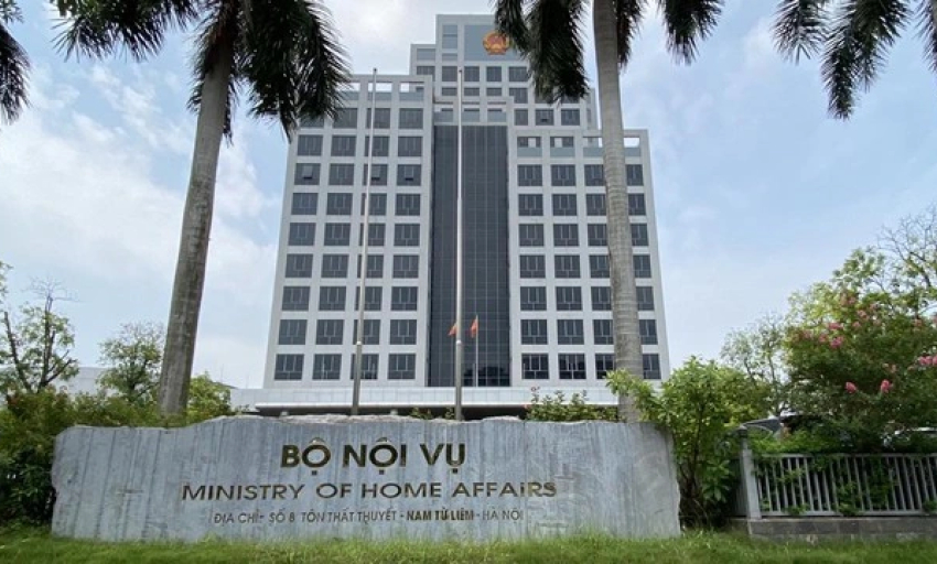 Bộ Nội vụ hướng dẫn giải quyết chế độ nghỉ việc cho lao động sau sắp xếp