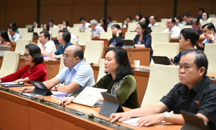 Cấm giáo viên ép buộc học thêm dưới mọi hình thức