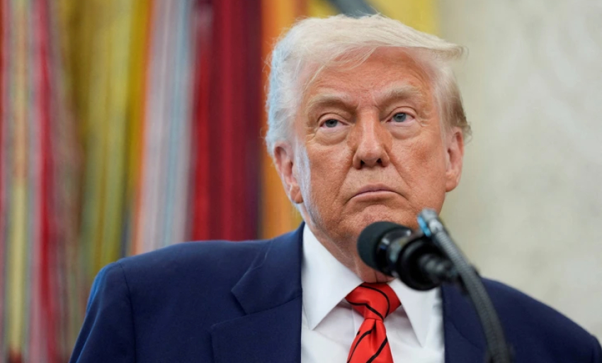 Chính quyền ông Trump âm thầm tuyển lại nhiều nhân viên từng bị sa thải