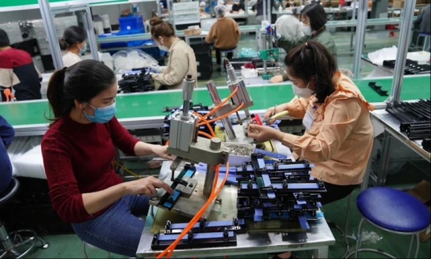 Công bố danh mục địa bàn cấp xã áp dụng lương tối thiểu vùng từ 1.7