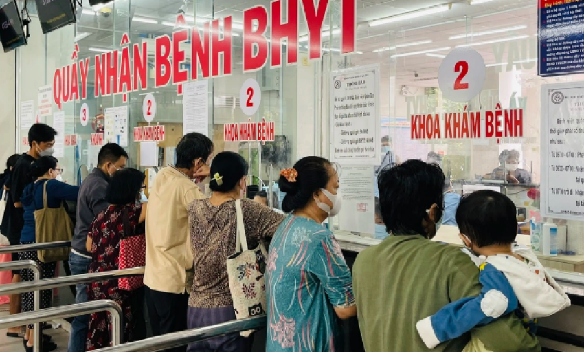 Dừng cấp thẻ bảo hiểm y tế giấy từ 1.6, người dân khám bệnh thế nào?