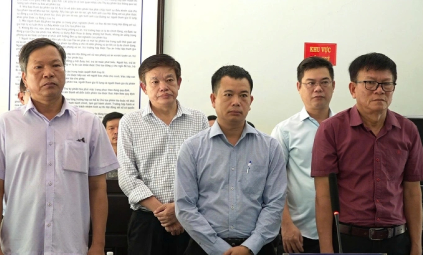 Giám đốc trung tâm đăng kiểm ở Huế lĩnh án hơn 15 năm tù vì tội nhận hối lộ