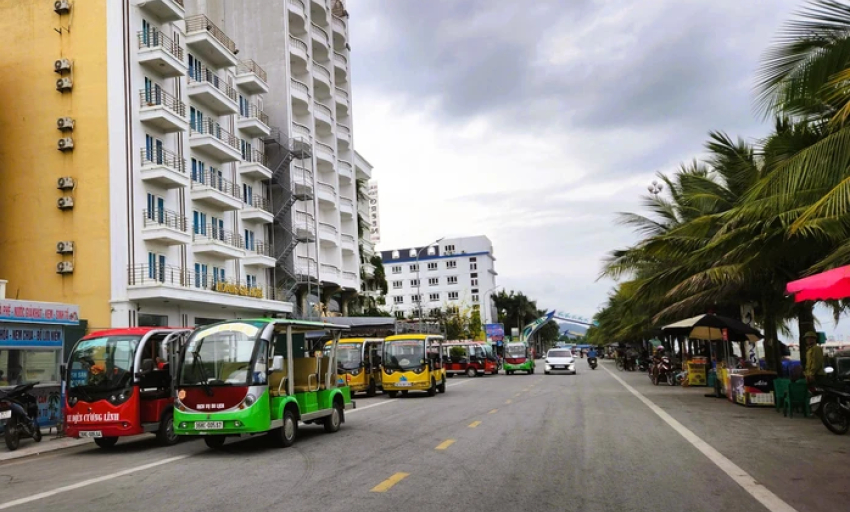 Hàng trăm xe điện ở bãi biển nổi tiếng Thanh Hóa sẽ dừng hoạt động