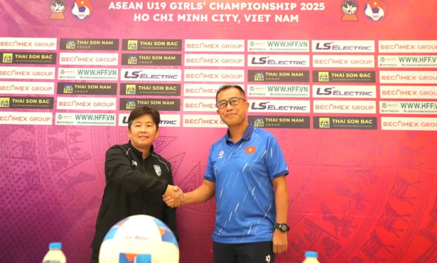 HLV Thái Lan chỉ ra 2 cầu thủ U19 nữ Việt Nam cần lưu ý ở trận chung kết
