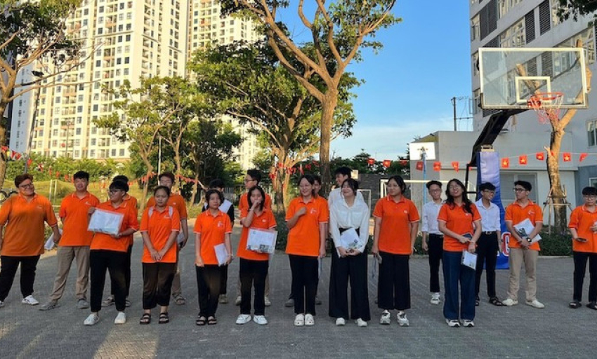 Kỳ thi tốt nghiệp đặc biệt của những học sinh Trường Hy vọng