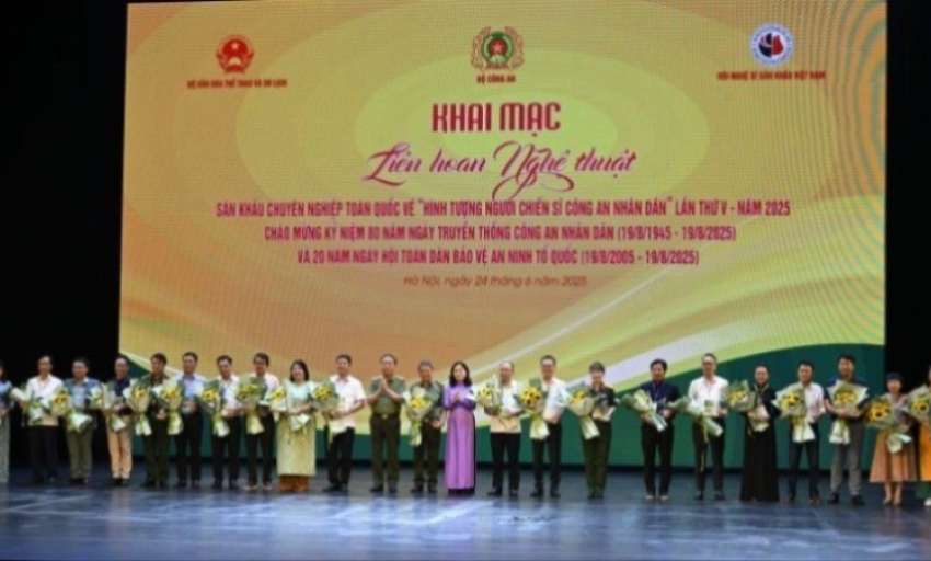 Liên hoan sân khấu toàn quốc về hình tượng chiến sĩ Công an nhân dân