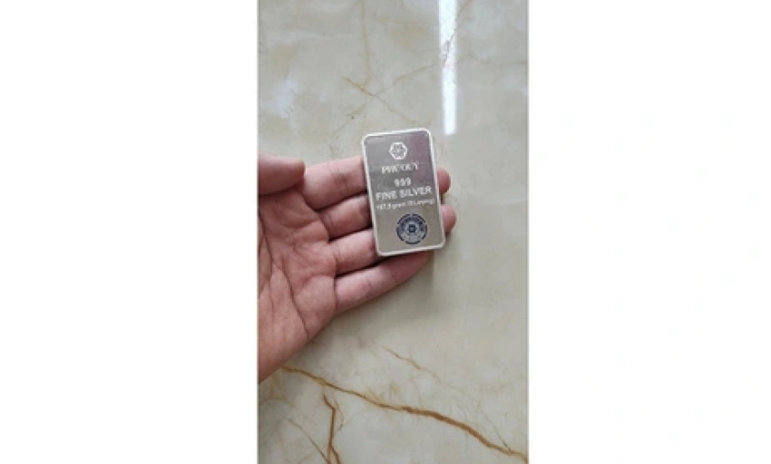 Lừa từ đấu giá vàng trực tuyến tới học hè