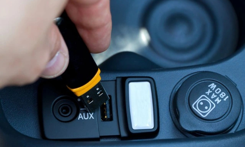 Những lợi ích của cổng USB trên ô tô