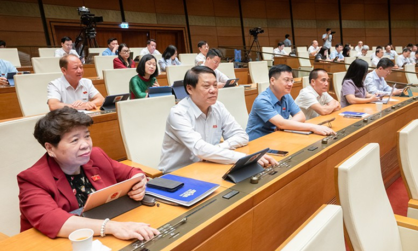 Quốc hội thông qua Luật Việc làm (sửa đổi)