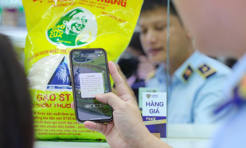 Bất an giữa "ma trận" hàng giả