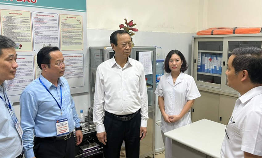Thời tiết khắc nghiệt, thực hiện kỳ thi tốt nghiệp THPT '4 tại chỗ'