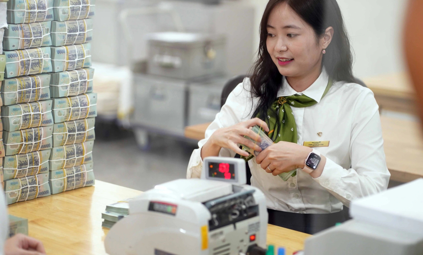 Tín dụng tăng mạnh, lạm phát có đáng lo?