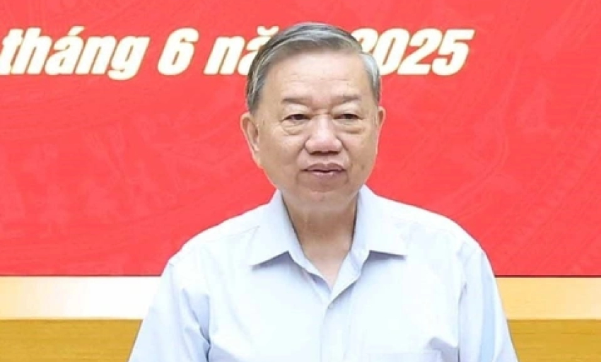 Tổng Bí thư: Hiện đại hóa con người, triển khai mạnh mẽ các dự án trọng điểm về quốc phòng