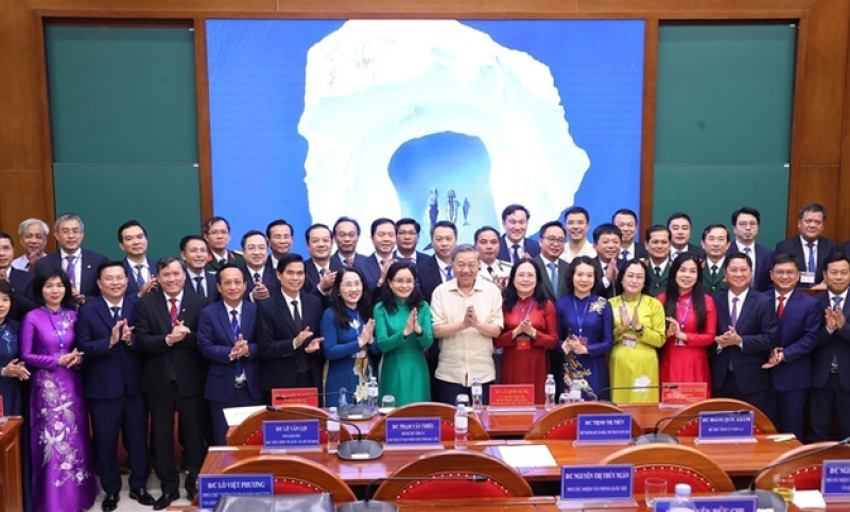 Xây dựng đội ngũ cán bộ đủ năng lực đưa đất nước bước vào kỷ nguyên mới