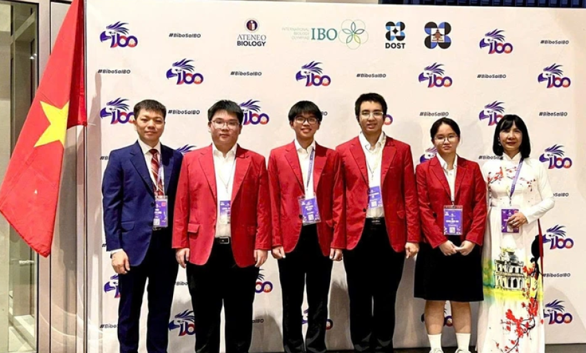 4 học sinh Việt Nam đều đạt giải tại Olympic Sinh học quốc tế năm 2025