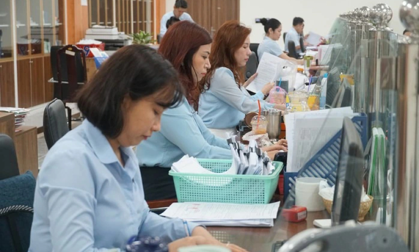 Bố trí hơn 76.000 tỉ đồng để thực hiện cải cách tiền lương cho cán bộ, công chức