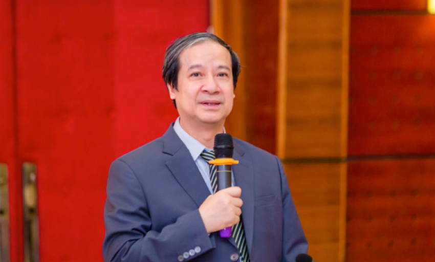 Bộ trưởng Giáo dục và Đào tạo phản hồi ý kiến cả nước dùng 1 bộ sách giáo khoa