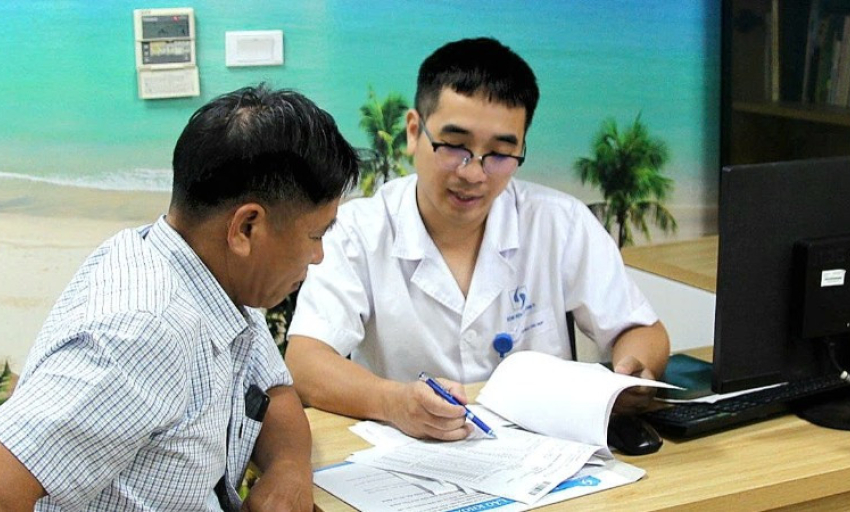 Bộ trưởng Y tế trả lời cử tri về đề xuất điều chỉnh mức thanh toán khám, chữa bệnh lên 100% cho cán bộ hưu trí trên 80 tuổi