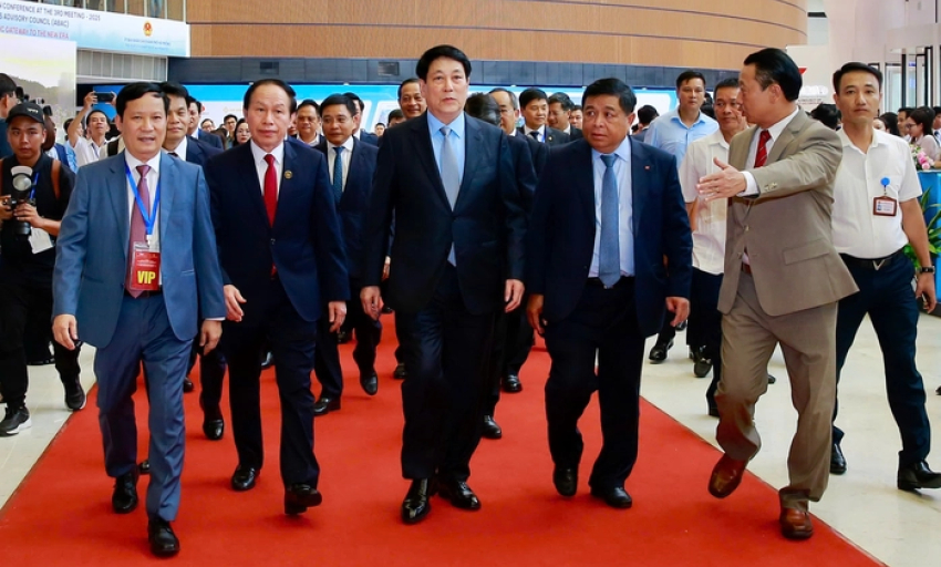 Chủ tịch nước Lương Cường dự hội nghị xúc tiến đầu tư tại Hải Phòng