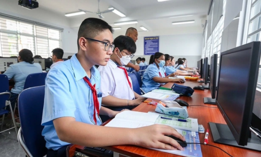 Đề xuất 3 giai đoạn thực hiện thi tốt nghiệp THPT trên máy tính