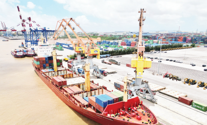 Doanh nghiệp logistics trước cuộc đua xanh hóa