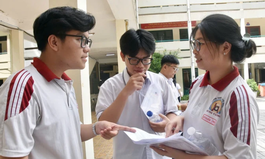 Ghi nhận ban đầu về điểm thi tốt nghiệp THPT