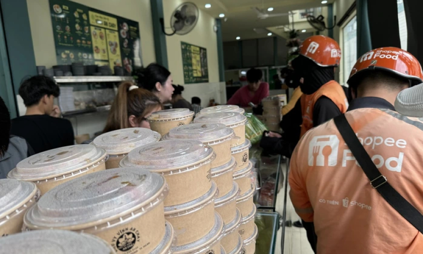 Giằng co trên thị trường giao đồ ăn