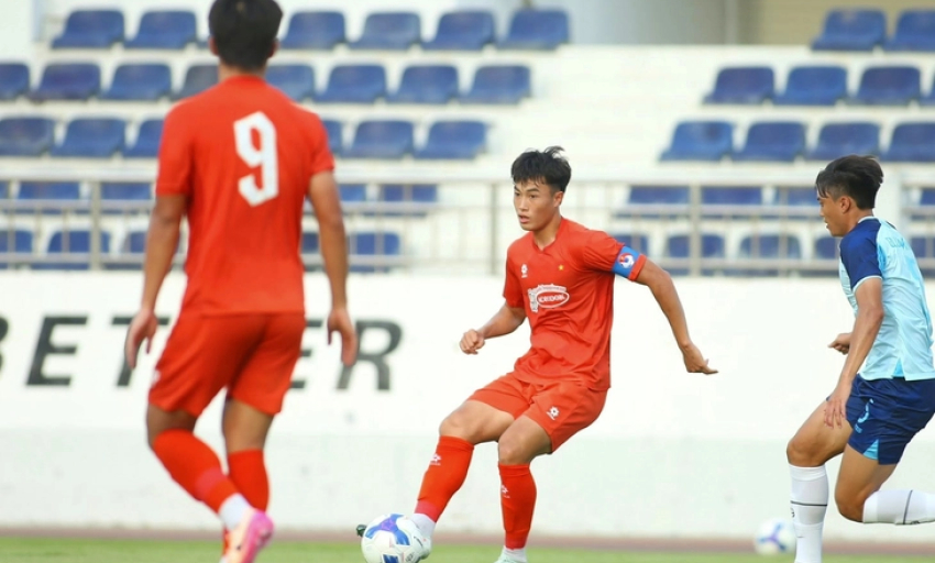 HLV Kim Sang Sik nâng chất U22 Việt Nam