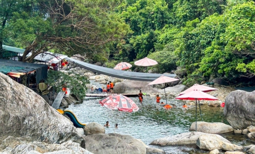 Hoạt động không phép, khu du lịch sinh thái ở Huế vẫn thu đủ loại tiền