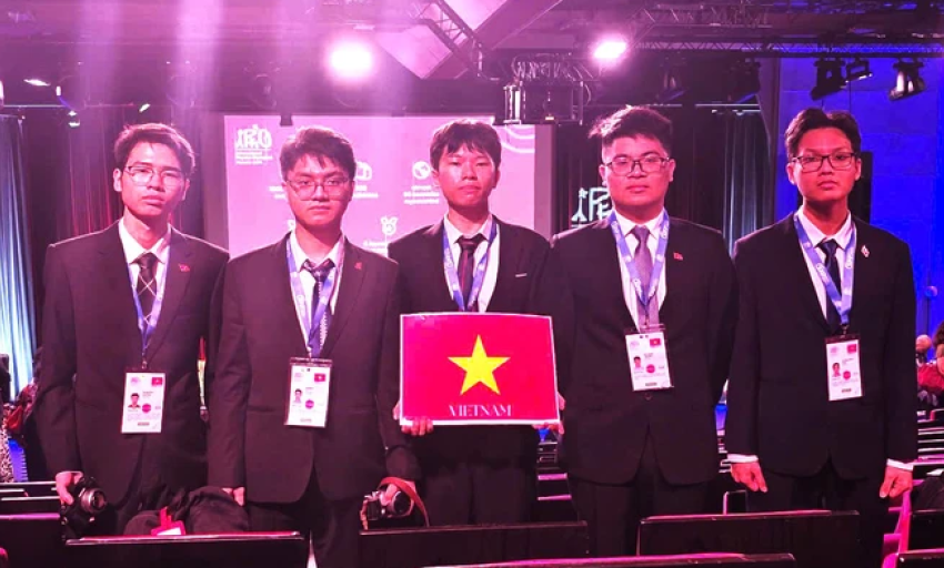 Học sinh Việt Nam giành 1 huy chương vàng, 4 huy chương bạc tại Olympic vật lý quốc tế năm 2025