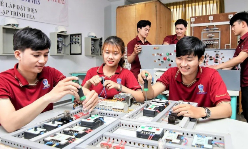 Khuyến học và khuyến tài