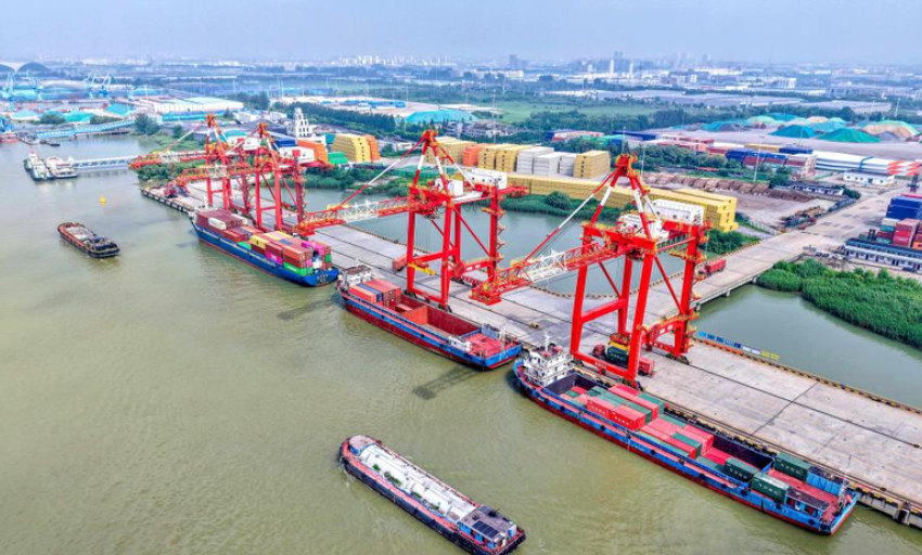 Kim ngạch xuất khẩu sáu tháng đầu năm 2025 của Trung Quốc tăng 7,2%