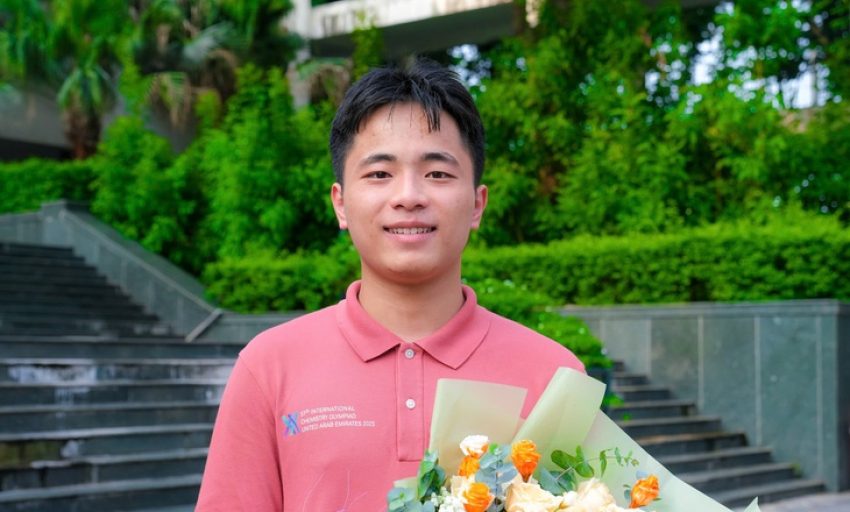 Nam sinh nối dài chuỗi 3 năm liên tiếp giành huy chương vàng Olympic Hóa học quốc tế của trường